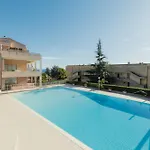 Blue House - Piscina&campo Da Tennis