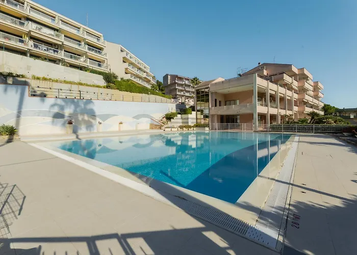 Blue House - Piscina & Campo Da Tennis Apartmán Sanremo